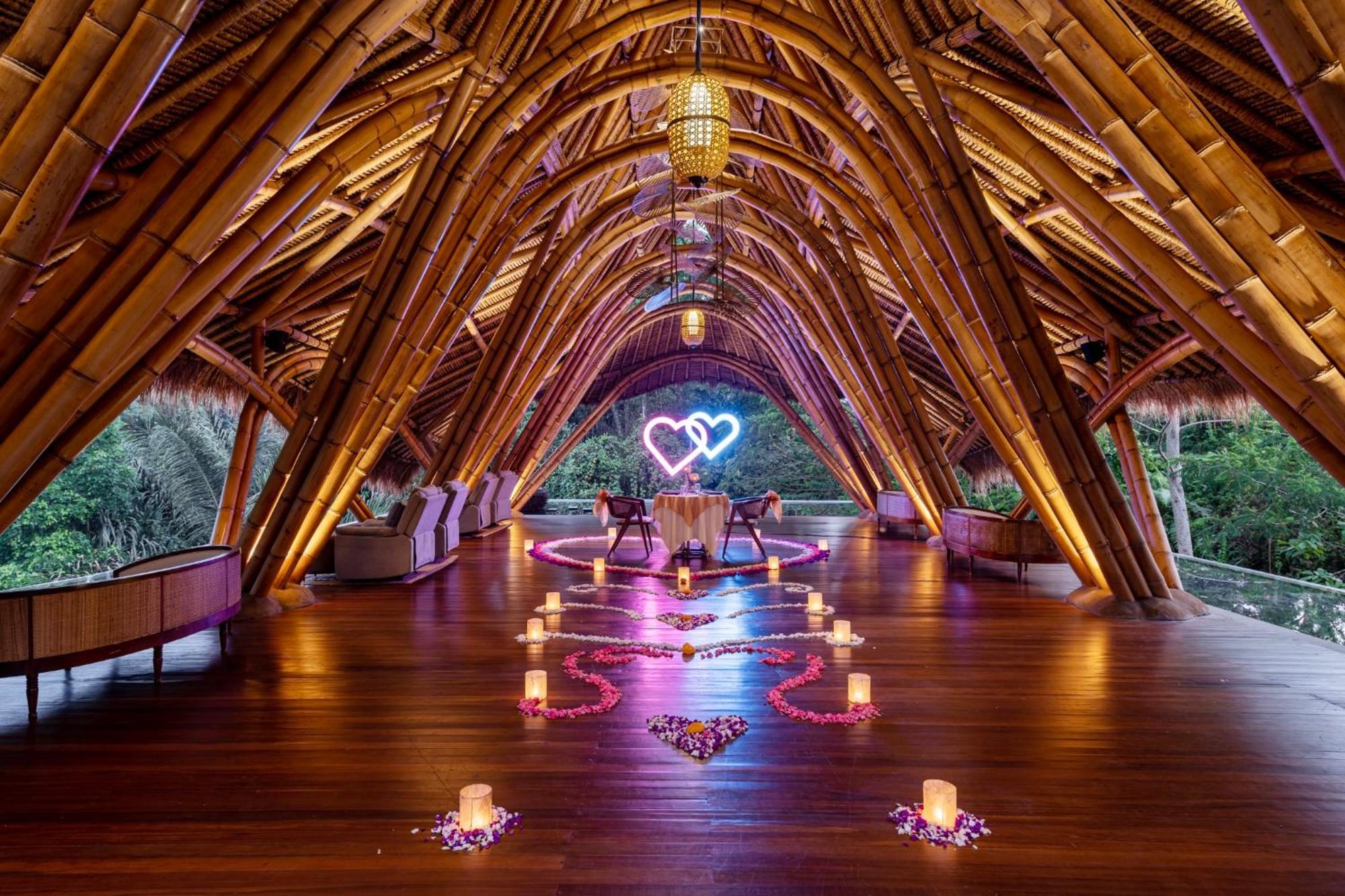 Aksari Luxury Resort & Spa Ubud By Ini Vie Hospitality Тегалаланг Екстериор снимка